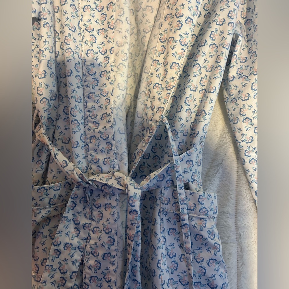 Women’s winter silk large robe 2 front pockets, a belt 78% polyester 22% cotton - Picture 10 of 13